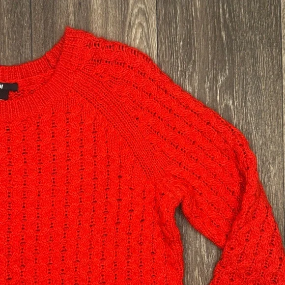 H&M Vibrant Red Crew Neck Sweater Women’s Size XS - Picture 6 of 12